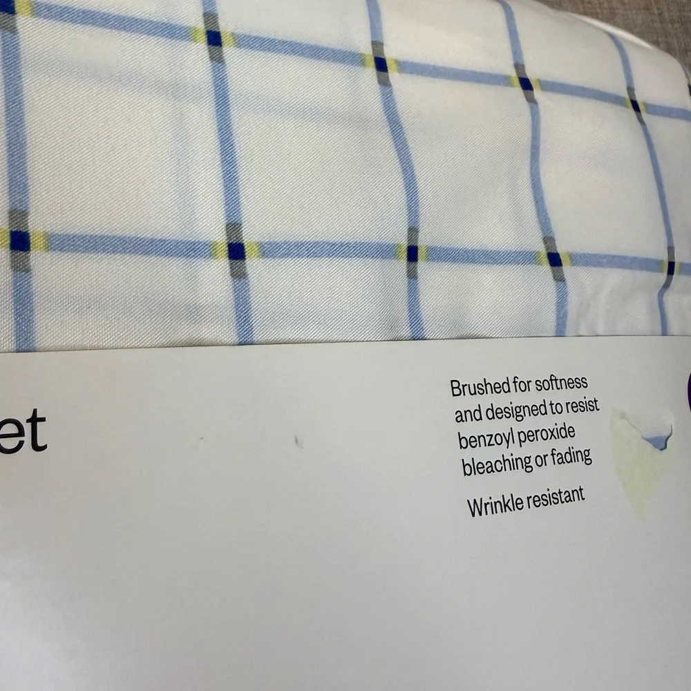 Room Essentials Twin Sheet Set Blue Grid‎ Microfiber Twin XL Compatible NWT - Picture 2 of 7